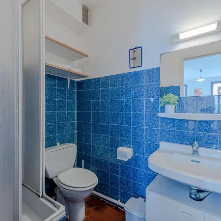 Appartement Les Miramars-4 By Interhome