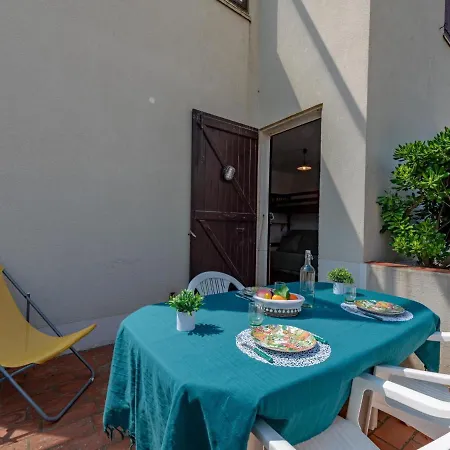 Les Miramars-4 By Interhome